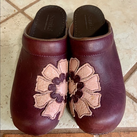 Sanita Leather Flower Clogs - Picture 2 of 9